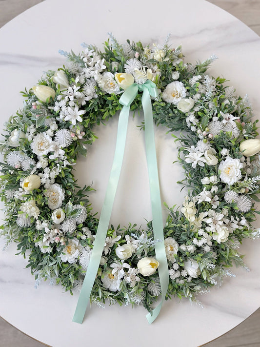 Venček na dvere ,,White & Mint” 53 cm